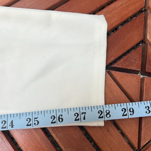 ⚪️ NWT ASOS Outrageous Fortune Winter White Bow Waist Cropped Jumpsuit size 6 - Picture 13 of 15